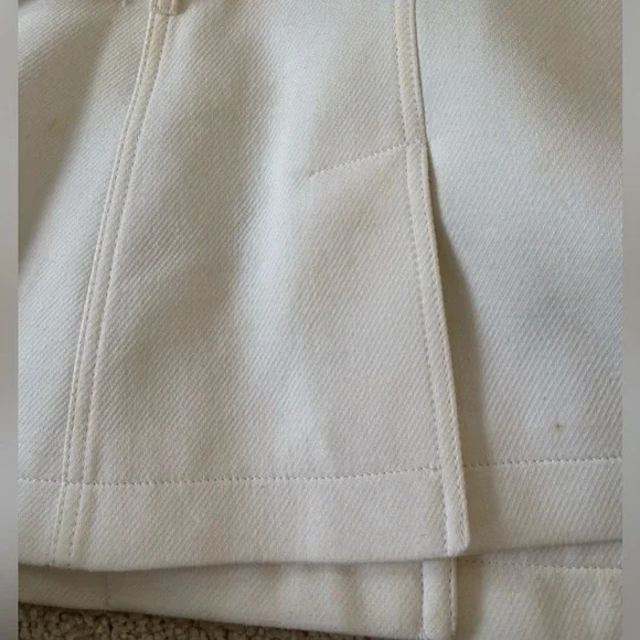 NWT Women's Burberry White Double-Breasted Coat